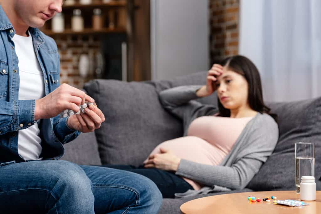 Dajemo odgovor na pitanje kako da li se psihijatrijska terapija u vidu lekova može koristiti za vreme trudnoće.