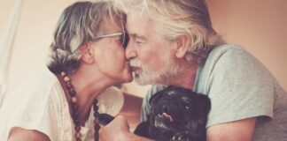 7 tajni za vezu koja traje romantična veza, partnerstvo, partnersski odnosi, ljubav, porodica, zajedništvo, trajna veza, posvećenost, nežnost, privrženost, ljubav, konflikt, svađa, brak,